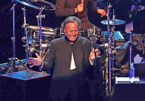 Responde a acusaciones