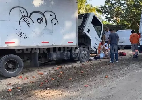 Le falla el gato hidr&aacute;ulico y un cabezal lo prensa