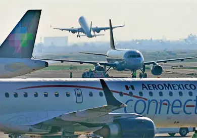 Sin cambio, operaci&oacute;n del espacio a&eacute;reo de M&eacute;xico