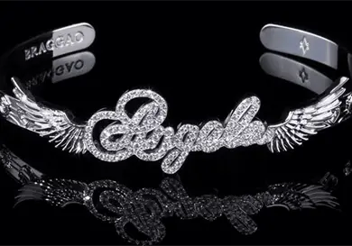 Nodal y el brazalete inspirado en &Aacute;ngela