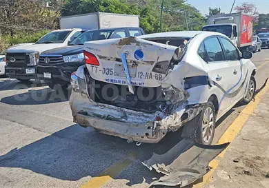 Carambola de cinco frente a preparatoria Carambola de cinco frente a preparatoria