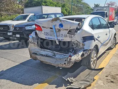 Carambola de cinco frente a preparatoria