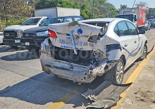 Carambola de cinco frente a preparatoria