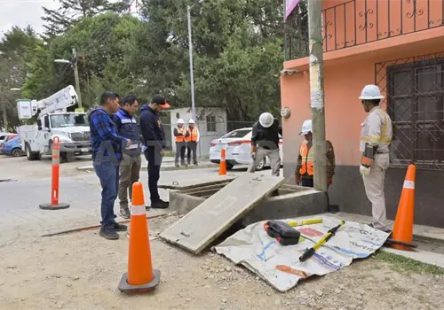 Vecinos inconformes por instalaci&oacute;n de v&aacute;lvula de agua