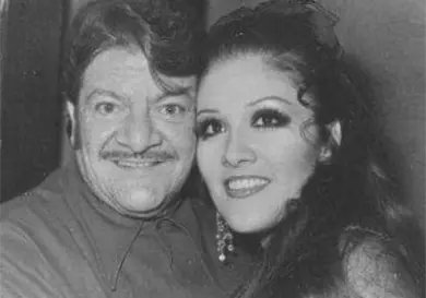 Jos&eacute; Alfredo y las canciones de Lucha