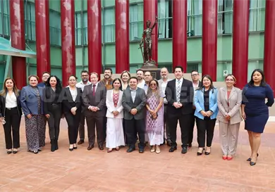 Moreno Guill&eacute;n realiza visita a la sede del PJF