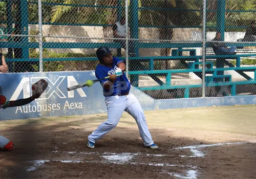 Triunfo apretado en la última entrada Triunfo apretado en la última entrada