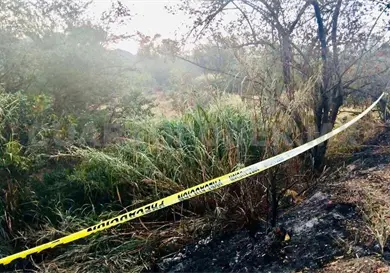 Pierde la vida motociclista al salirse de v&iacute;a
