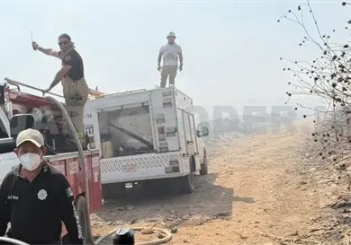 Bomberos viajan para sofocar incendio