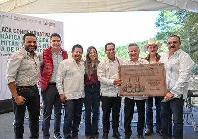 Entrega ERA y titular del IMPI indicaci&oacute;n del Comiteco
