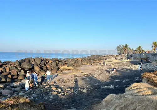 Levantan siete toneladas de desechos en playas