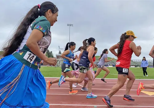 Mexicanos compiten en Ultramaratón Mexicanos compiten en Ultramaratón
