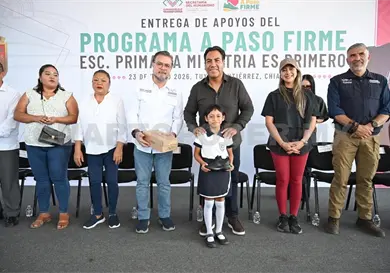 Entrega ERA apoyos del programa A Paso Firme