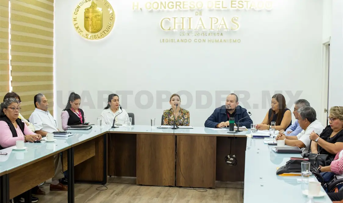 La reunión tuvo por objetivo continuar fortaleciendo el marco laboral de los trabajadores al servicio del Estado. CP