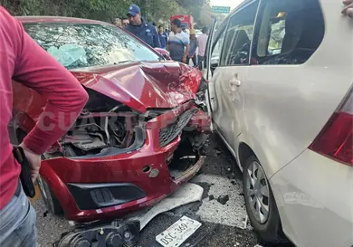 Se estampan por invasión de carril Se estampan por invasión de carril