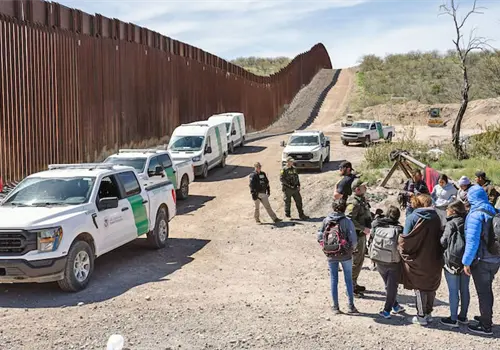 Embajada de EE. UU. advierte por cruces ilegales Embajada de EE. UU. advierte por cruces ilegales