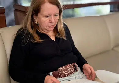 Captan a ministra Ortiz en primera clase Captan a ministra Ortiz en primera clase