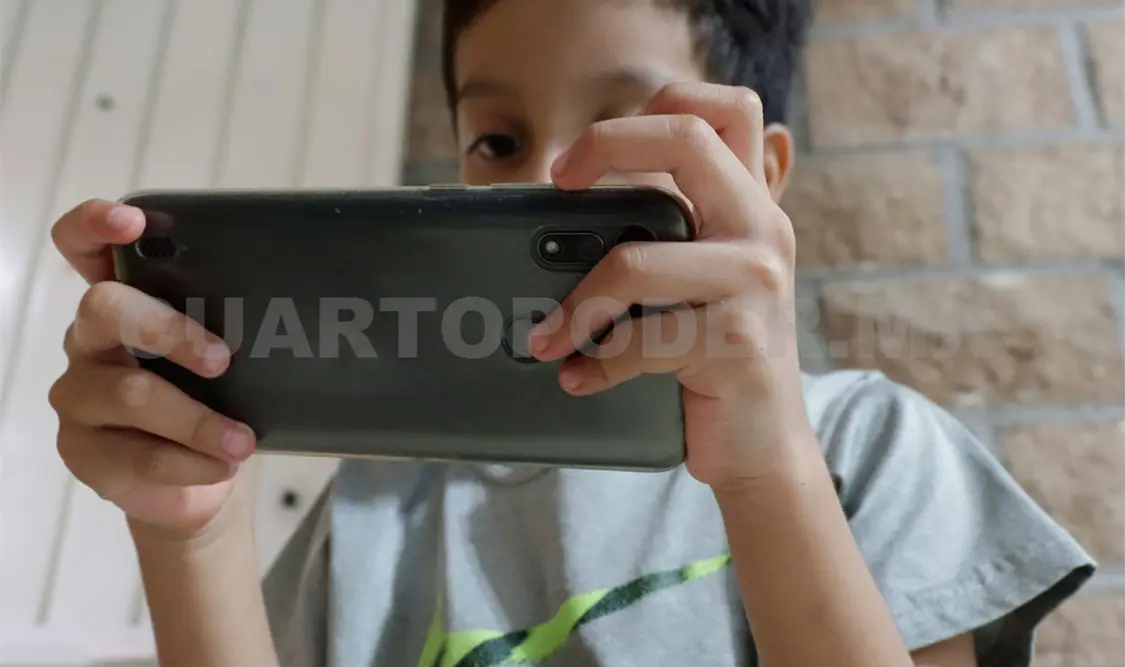 La psicóloga exhortó a los padres y madres a estar más presentes en el desarrollo de sus hijos. Diego Pérez / CP