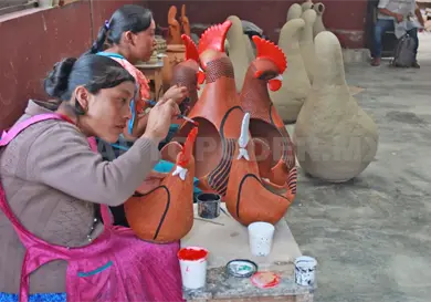 M&aacute;s de 200 artesanas en la Feria del Barro