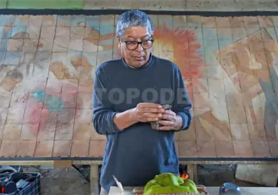 Somos tierra, somos estrellas: Robertoni Somos tierra, somos estrellas: Robertoni