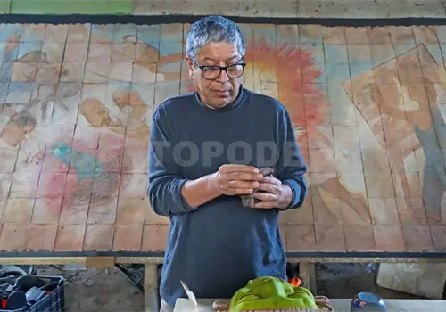 Somos tierra, somos estrellas: Robertoni Somos tierra, somos estrellas: Robertoni