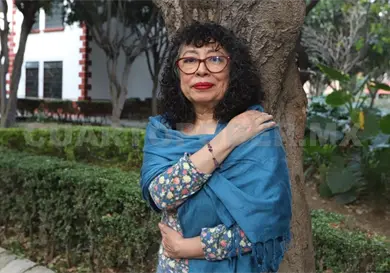 Ana Clavel gana el Premio Mazatlán Ana Clavel gana el Premio Mazatlán