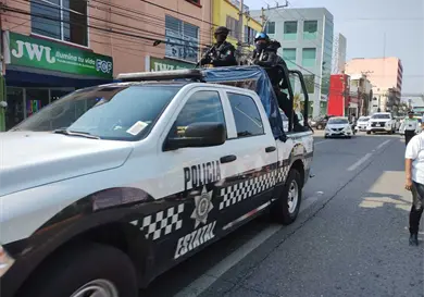 Excomandante es detienido por extorsión Excomandante es detienido por extorsión