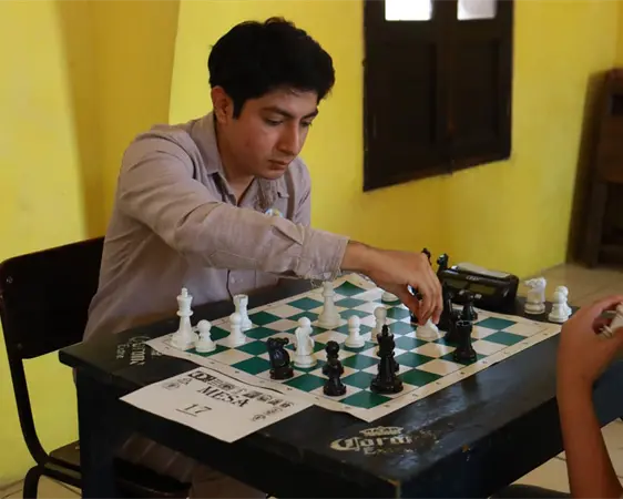 Parachico Pensante conquista el tablero