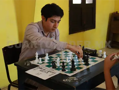 Parachico Pensante conquista el tablero