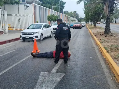 Gravemente herido queda un motorista al derrapar