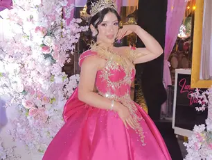 Una incre&iacute;ble velada para Luna