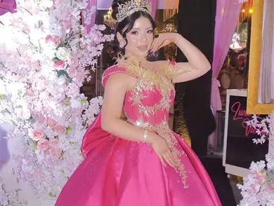 Una incre&iacute;ble velada para Luna