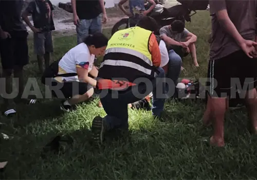 Menor convulsiona al caer de árbol Menor convulsiona al caer de árbol