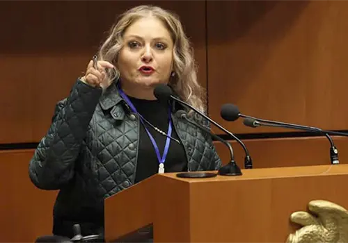 Morena congeló "Ley Trasciende", acusa oposición Morena congeló "Ley Trasciende", acusa oposición