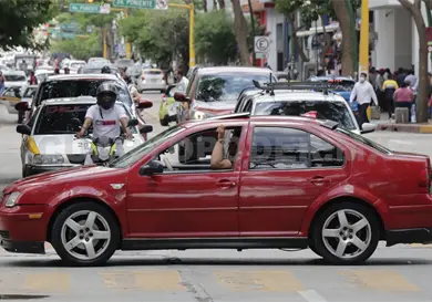 Ofrecen 15 % de descuento en el refrendo vehicular