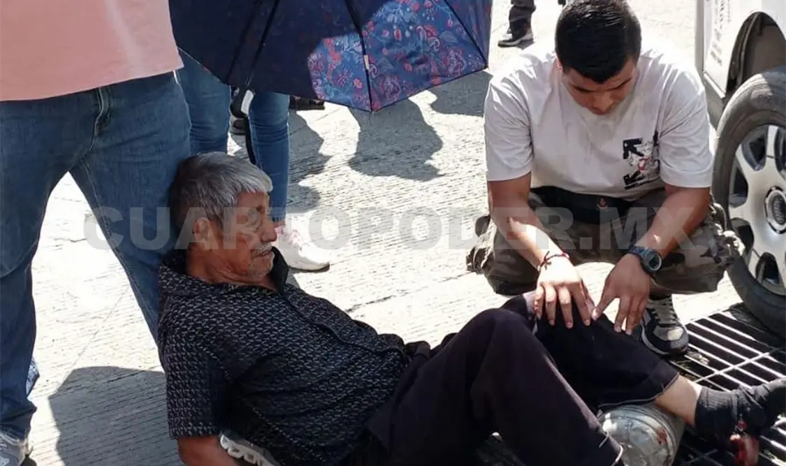 La persona adulta mayor con la mala fortuna de ser atropellada por un colectivo. Víctor Sánchez / CP