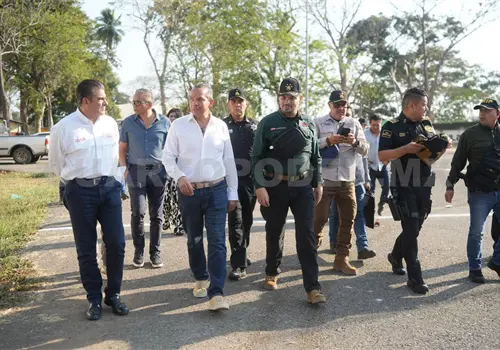 Somos mandos presentes: Alberto Aparicio Avendaño Somos mandos presentes: Alberto Aparicio Avendaño