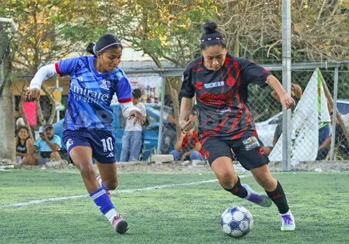 Felinas ruge y se queda con el título Felinas ruge y se queda con el título