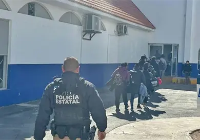 Rescatan a 21 migrantes en Ciudad Ju&aacute;rez