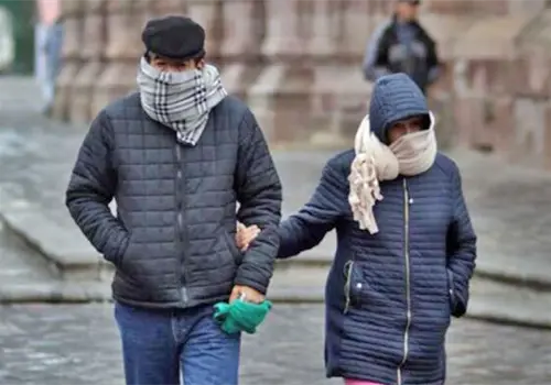 Frente fr&iacute;o 32 azota a Veracruz