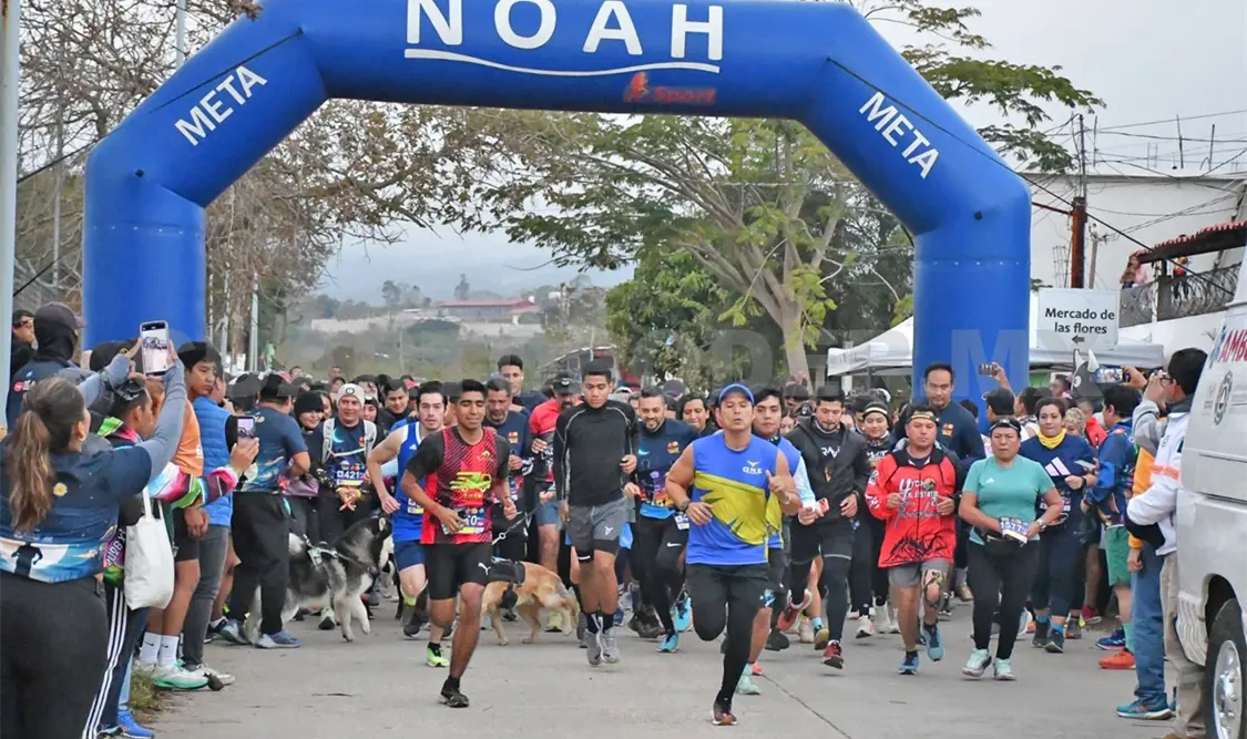 Aspecto general de la salida de la cuarta edición de la Carrera Cafecito con Pan desde el Hospital 12 Camas en Berriozábal. Cortesía