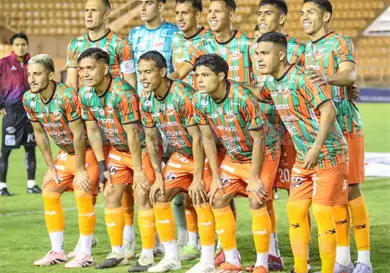 Rodas debuta bajo los tres palos de Alebrijes