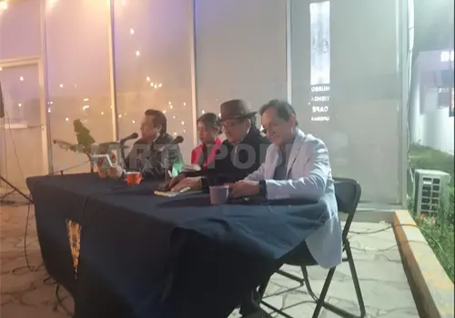 Reúne testimonios sobre diversas aves Reúne testimonios sobre diversas aves