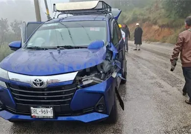 Aparatoso impacto deja varias personas heridas