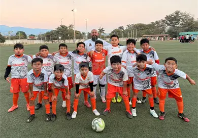 San Fernando Sub-9 vence por la m&iacute;nima