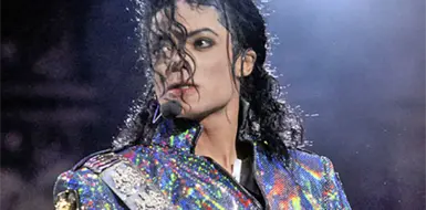 Michael Jackson al estrado Michael Jackson al estrado