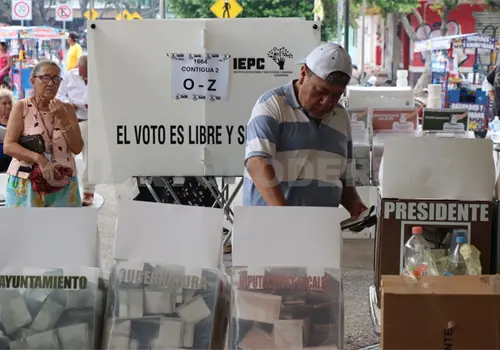 Van cuatro por registro como partidos locales