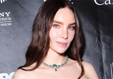 Belinda se transforma en Carlota