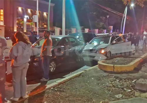 Cuatro veh&iacute;culos protagonizan incidente m&uacute;ltiple