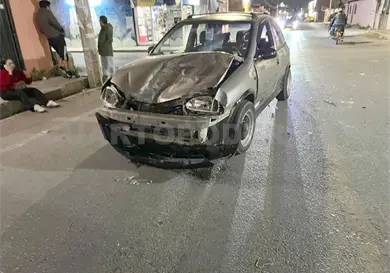 Se pasa alto y choca contra Chevy